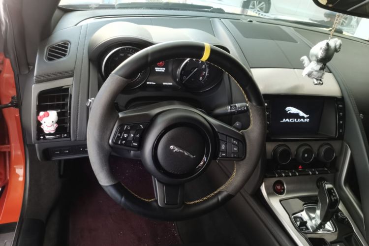 Used Jaguar F-TYPE 2016 3.0 SC Hardtop Version Steering Wheel