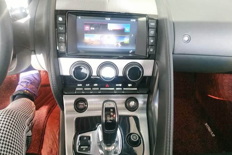 Used Jaguar F-TYPE 2016 3.0 SC Hardtop Version Audio And AC Panel