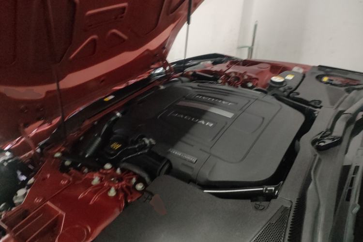 Used Jaguar F-TYPE 2016 3.0 SC Hardtop Version Engine Bay