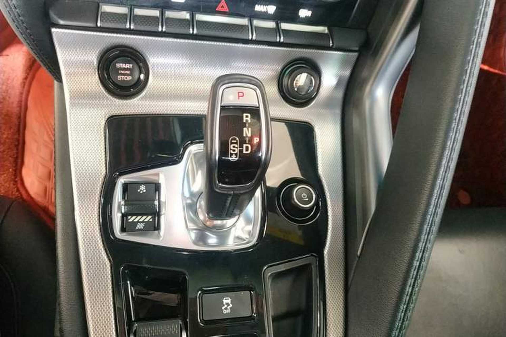 Used Jaguar F-TYPE 2016 3.0 SC Hardtop Version Gear Lever