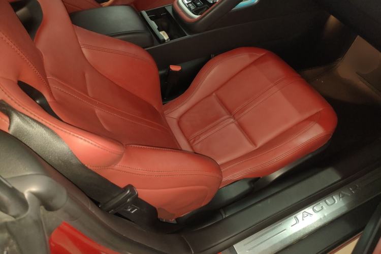 Used Jaguar F-TYPE 2016 3.0 SC Hardtop Version Right Front Seat
