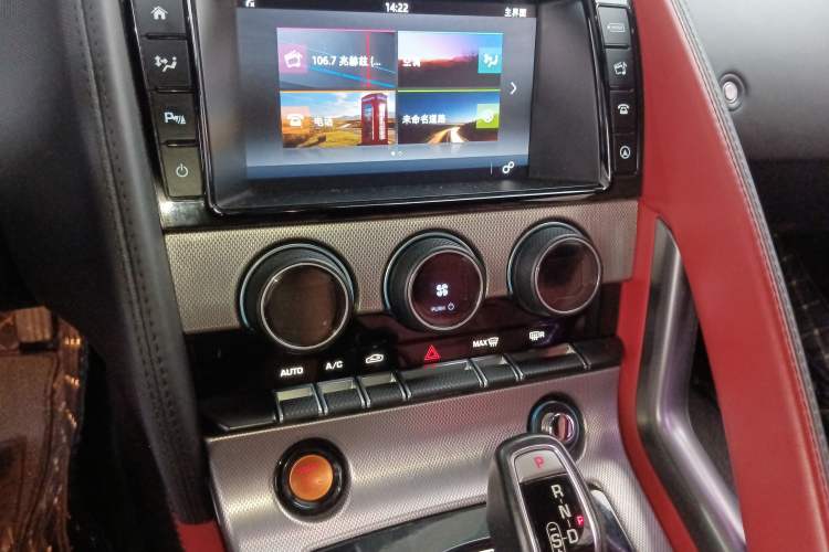 Used Jaguar F-TYPE 2016 3.0 SC Hardtop Version Audio And AC Panel