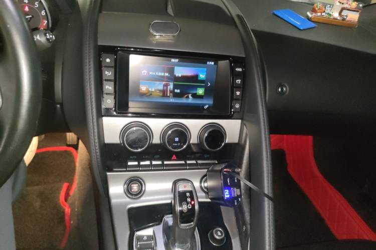 Used Jaguar F-TYPE 2016 3.0 SC Hardtop Version Audio And AC Panel