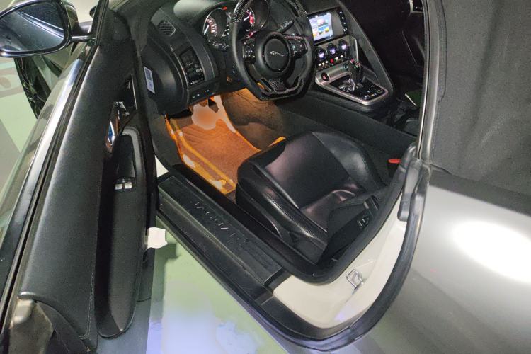 Used Jaguar F-TYPE 2016 3.0 SC Convertible Edition Driver Seat