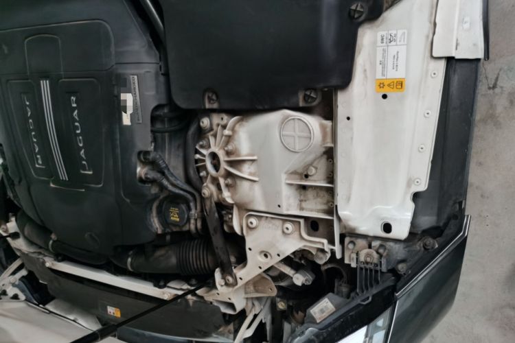 Used Jaguar F-TYPE 2016 3.0 SC Hardtop Version Engine Bay Left