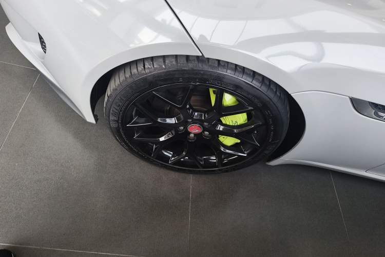 Used Jaguar F-TYPE 2016 3.0 SC Hardtop Version Exterior 4