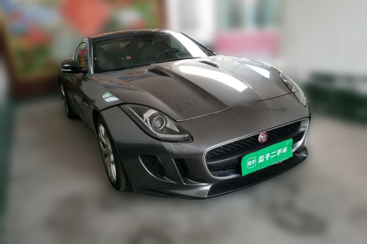 Used Jaguar F-TYPE 2016 3.0 SC Hardtop Version Front Right 45 Deg