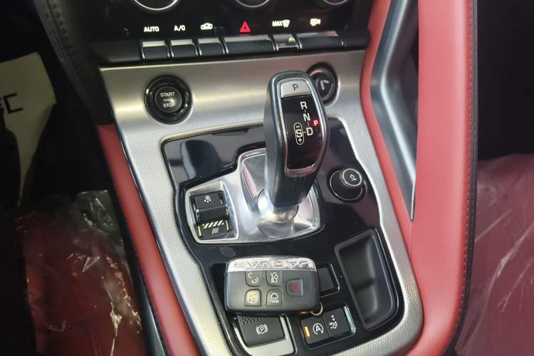 Used Jaguar F-TYPE 2016 3.0 SC Hardtop Version Gear Lever