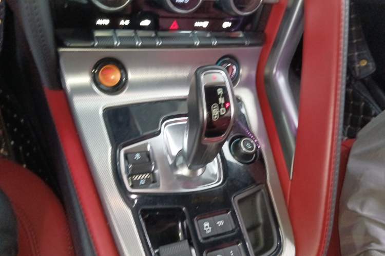 Used Jaguar F-TYPE 2016 3.0 SC Hardtop Version Gear Lever