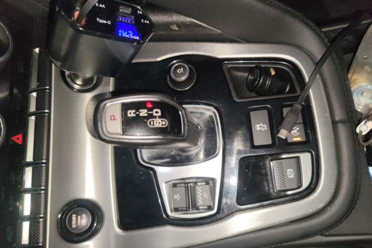 Used Jaguar F-TYPE 2016 3.0 SC Hardtop Version Gear Lever
