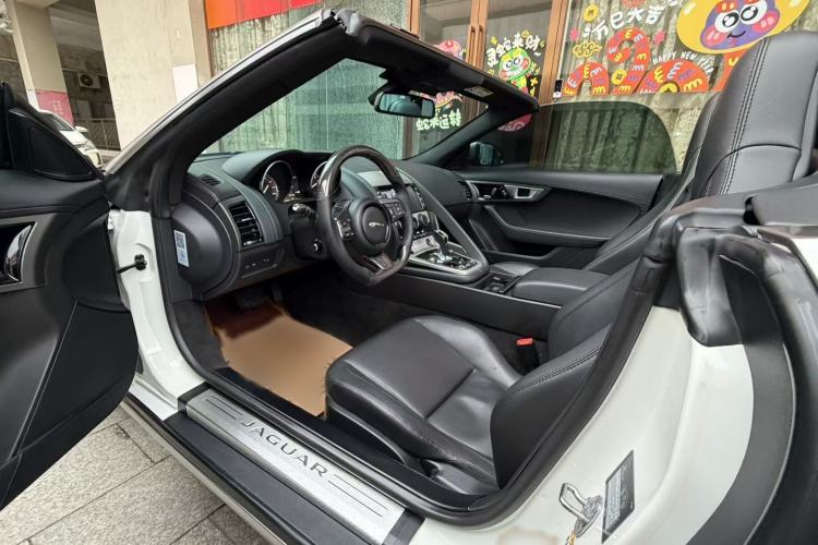 Used Jaguar F-TYPE 2016 3.0 SC Convertible Edition Interior 1