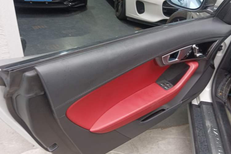 Used Jaguar F-TYPE 2016 3.0 SC Hardtop Version Left Front Door Interior