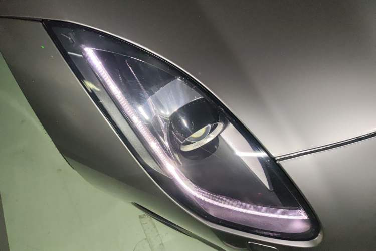 Used Jaguar F-TYPE 2016 3.0 SC Convertible Edition Right Front Headlight