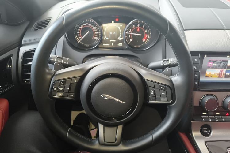 Used Jaguar F-TYPE 2016 3.0 SC Hardtop Version Steering Wheel