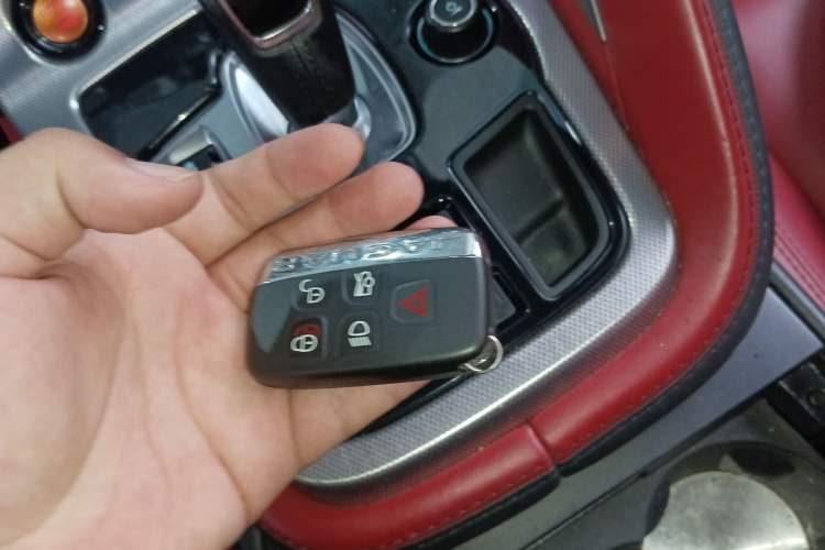Used Jaguar F-TYPE 2016 3.0 SC Hardtop Version Vehicle Key