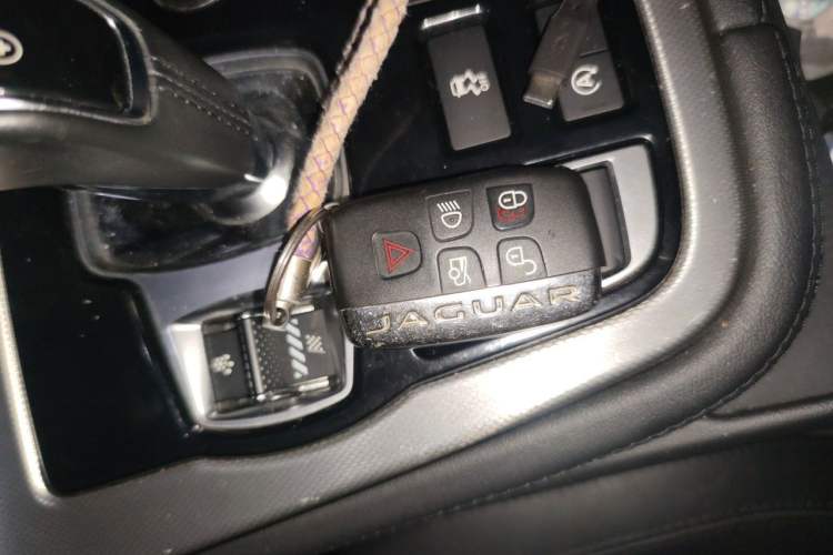 Used Jaguar F-TYPE 2016 3.0 SC Hardtop Version Vehicle Key