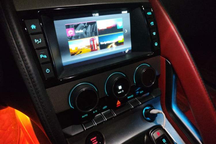 Used Jaguar F-TYPE 2016 3.0 SC Hardtop Version Audio And AC Panel