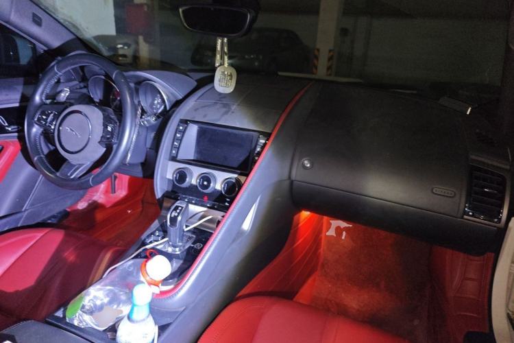 Used Jaguar F-TYPE 2016 3.0 SC Hardtop Version Center Console