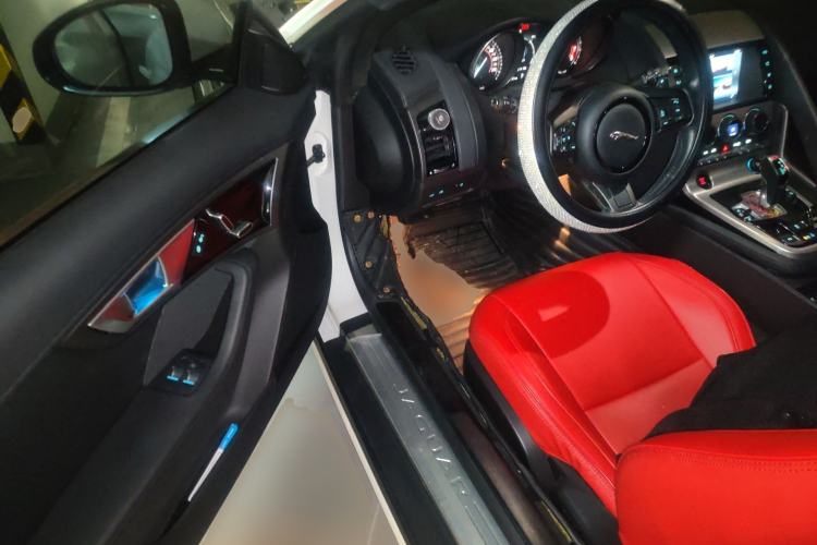Used Jaguar F-TYPE 2016 3.0 SC Hardtop Version Driver Seat
