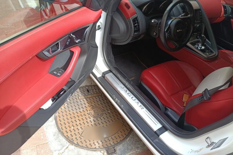 Used Jaguar F-TYPE 2016 3.0 SC Hardtop Version Driver Seat