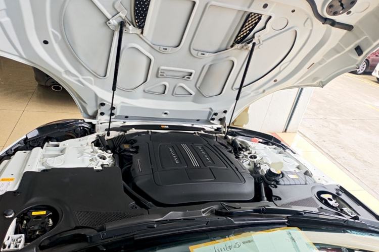 Used Jaguar F-TYPE 2016 3.0 SC Hardtop Version Engine Bay