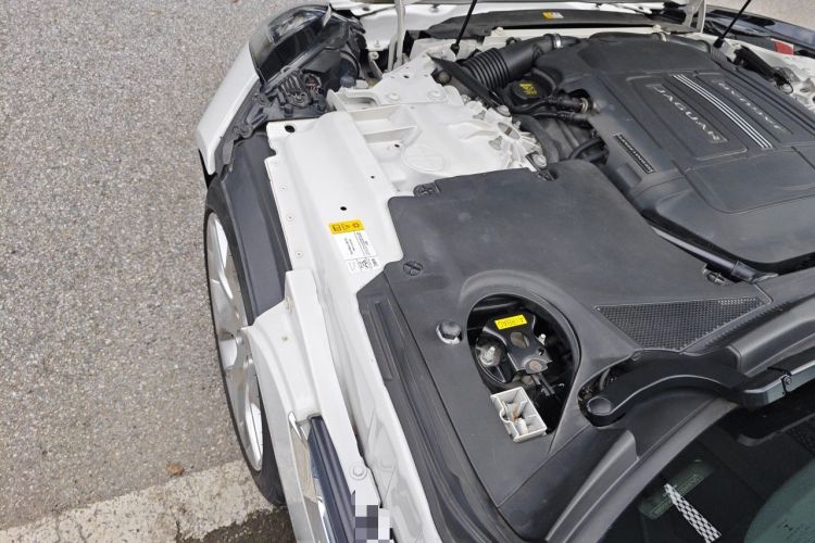 Used Jaguar F-TYPE 2016 3.0 SC Hardtop Version Engine Bay Left