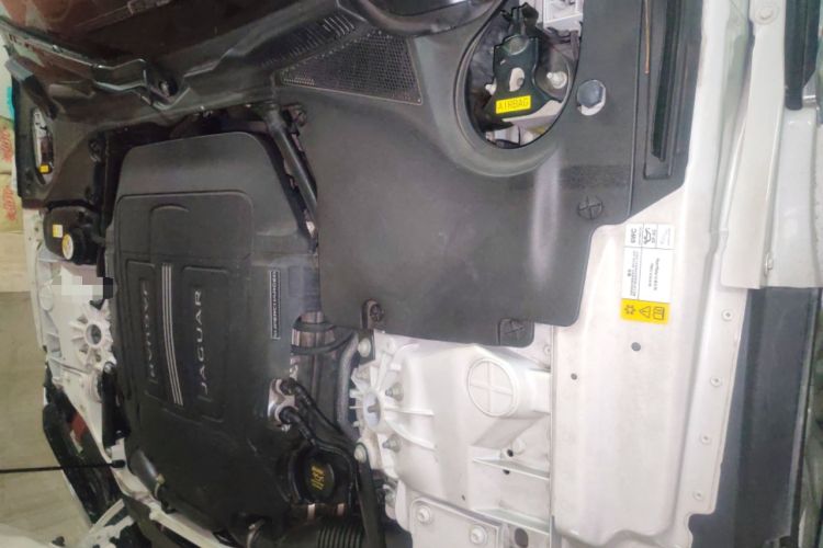 Used Jaguar F-TYPE 2016 3.0 SC Hardtop Version Engine Bay Left