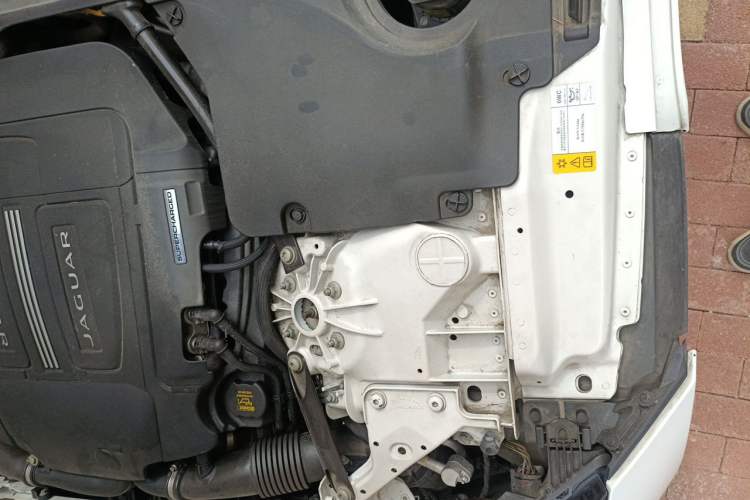 Used Jaguar F-TYPE 2016 3.0 SC Hardtop Version Engine Bay Left