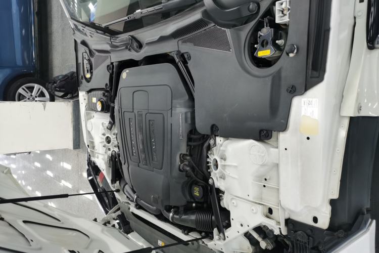 Used Jaguar F-TYPE 2016 3.0 SC Hardtop Version Engine Bay