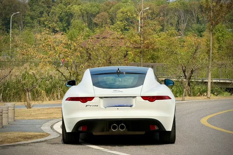 Used Jaguar F-TYPE 2016 3.0 SC Hardtop Version Exterior 1