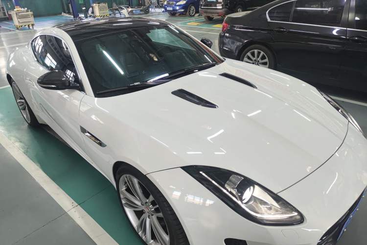Used Jaguar F-TYPE 2016 3.0 SC S Hardtop Version Exterior 2
