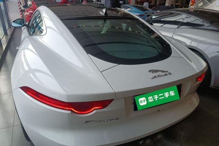 Used Jaguar F-TYPE 2016 3.0 SC Hardtop Version Exterior 2