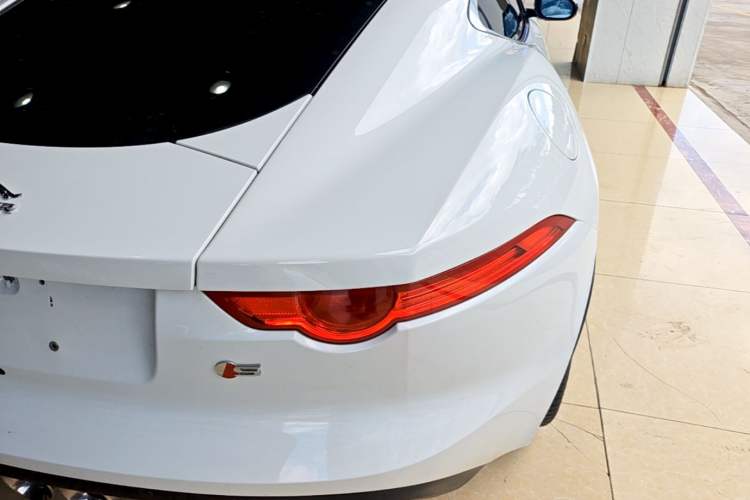 Used Jaguar F-TYPE 2016 3.0 SC Hardtop Version Exterior 3