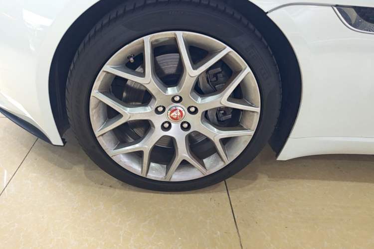 Used Jaguar F-TYPE 2016 3.0 SC Hardtop Version Exterior 4