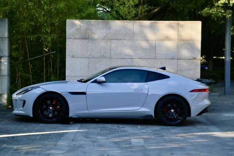 Used Jaguar F-TYPE 2016 3.0 SC Hardtop Version Exterior 9