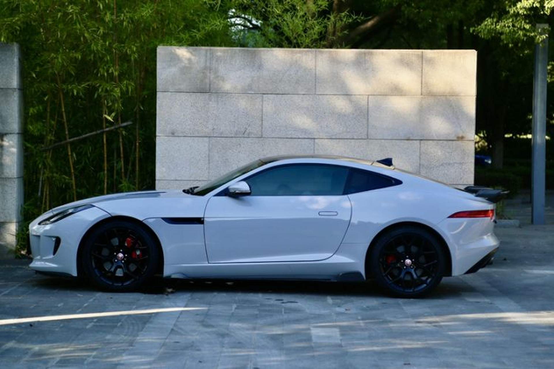 Used Jaguar F-TYPE 2016 3.0 SC Hardtop Version Exterior 9