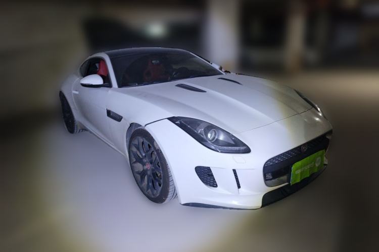 Used Jaguar F-TYPE 2016 3.0 SC Hardtop Version Front Right 45 Deg