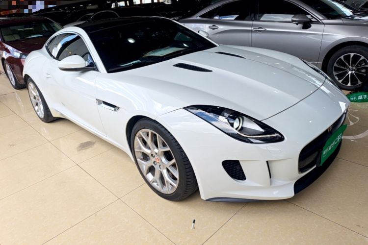 Used Jaguar F-TYPE 2016 3.0 SC Hardtop Version Front Right 45 Deg