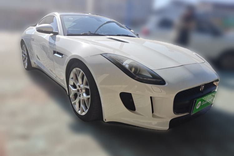 Used Jaguar F-TYPE 2016 3.0 SC Hardtop Version Front Right 45 Deg