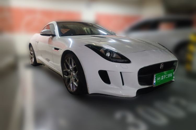 Used Jaguar F-TYPE 2016 3.0 SC Hardtop Version Front Right 45 Deg