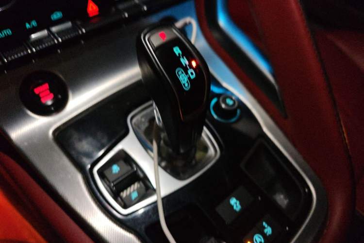 Used Jaguar F-TYPE 2016 3.0 SC Hardtop Version Gear Lever