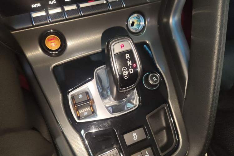 Used Jaguar F-TYPE 2016 3.0 SC S Hardtop Version Gear Lever