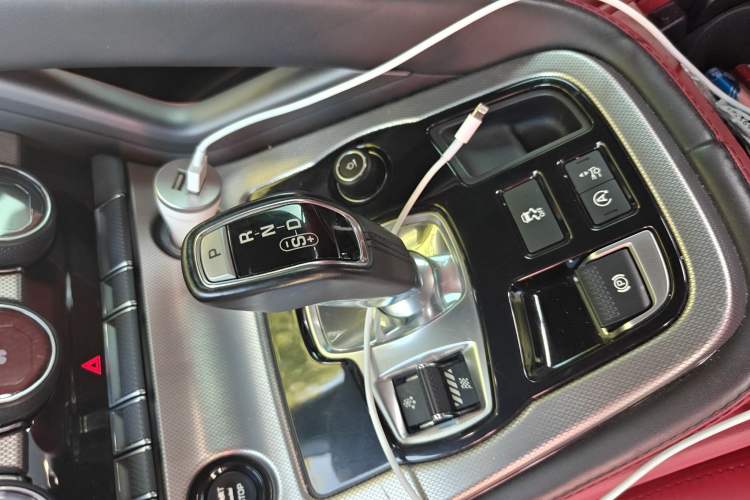 Used Jaguar F-TYPE 2016 3.0 SC Hardtop Version Gear Lever