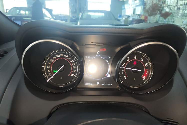 Used Jaguar F-TYPE 2016 3.0 SC S Hardtop Version Instrument Cluster