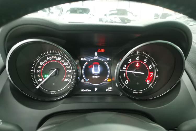 Used Jaguar F-TYPE 2016 3.0 SC Hardtop Version Instrument Cluster