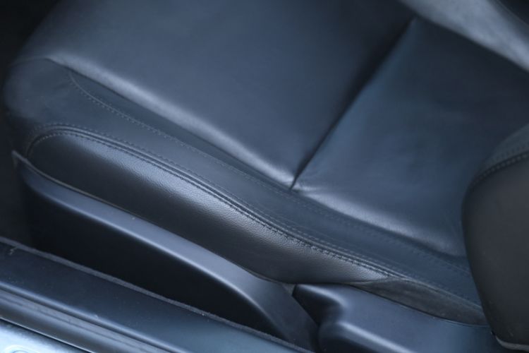 Used Jaguar F-TYPE 2016 3.0 SC Hardtop Version Interior 3