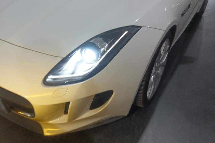 Used Jaguar F-TYPE 2016 3.0 SC Hardtop Version Left Front Headlight