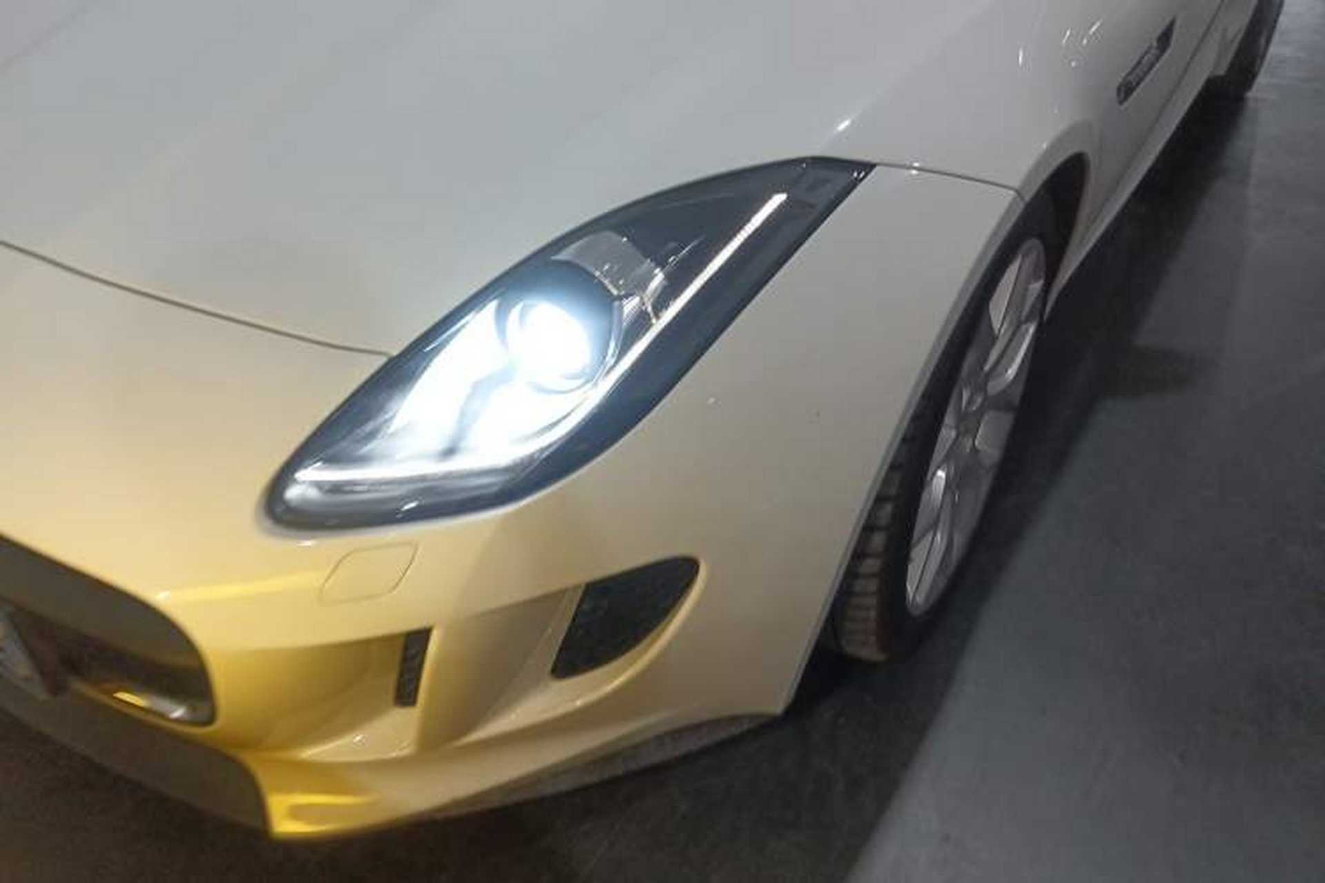 Used Jaguar F-TYPE 2016 3.0 SC Hardtop Version Left Front Headlight