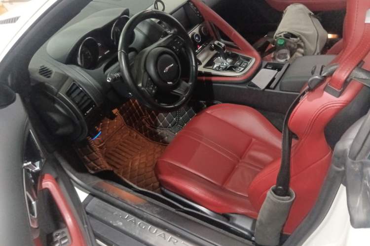 Used Jaguar F-TYPE 2016 3.0 SC Hardtop Version Left Front Seat