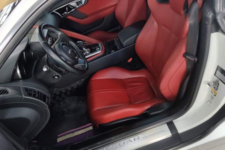 Used Jaguar F-TYPE 2016 3.0 SC Hardtop Version Left Front Seat